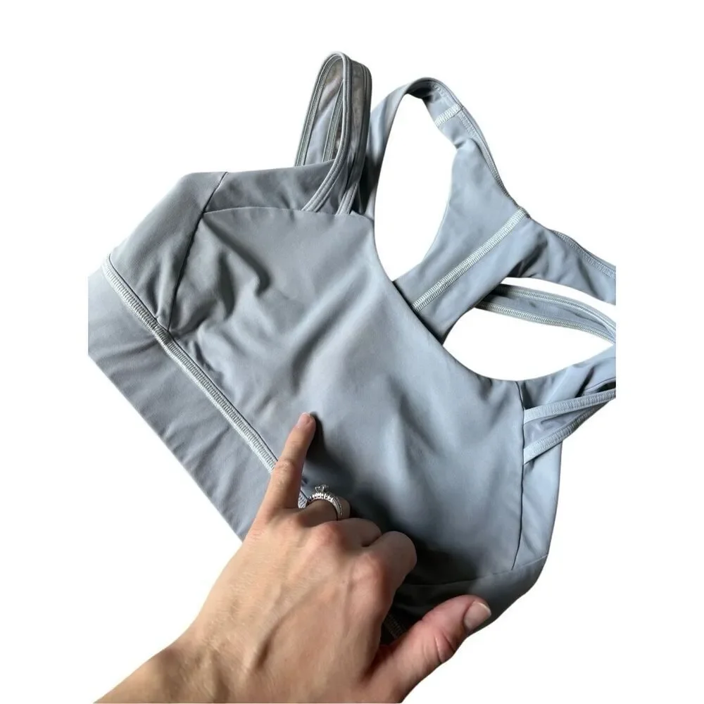Lululemon Geared to Train Bra size 4‎ Blue Medium Support